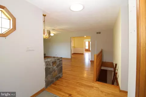 Entry Way - 2711 Ebright Rd, Wilmington, DE 19810 photo 1 of 2