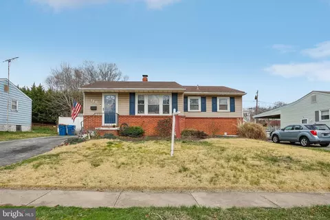 118 Phyllis Dr, Newark, DE 19711