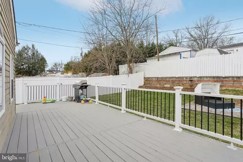 Exterior - 118 Phyllis Dr, Newark, DE 19711 photo 1 of 4