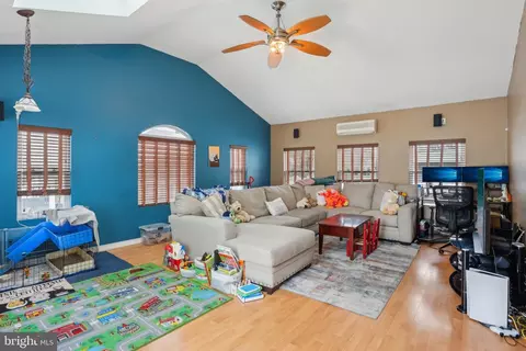 Other - 118 Phyllis Dr, Newark, DE 19711 photo 5 of 12