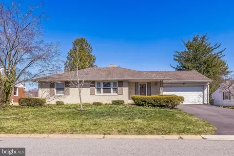 109 Edgeroad Ln, Wilmington, DE 19803