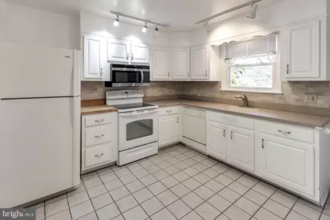 109 Edgeroad Ln, Wilmington, DE 19803 photo 10