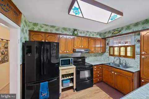 Kitchen - 205 S Gerald Dr, Newark, DE 19713 photo 1 of 5