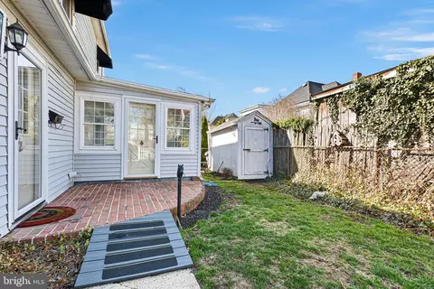Exterior - 4 E Cochran St, Middletown, DE 19709 photo 2 of 2