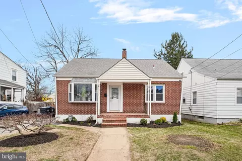 317 W Summit Ave, Wilmington, DE 19804