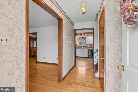 Entry Way - 30 Stardust Dr, Newark, DE 19702 photo 1 of 5