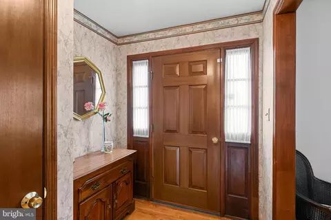 Entry Way - 30 Stardust Dr, Newark, DE 19702 photo 2 of 5
