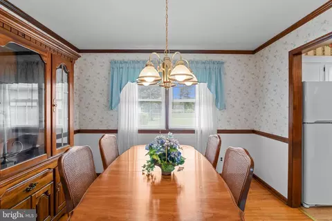 Dining - 30 Stardust Dr, Newark, DE 19702 photo 3 of 3