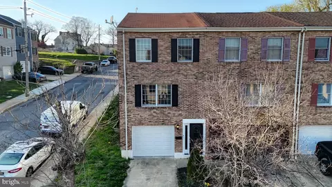 1209 Brown St, Wilmington, DE 19805