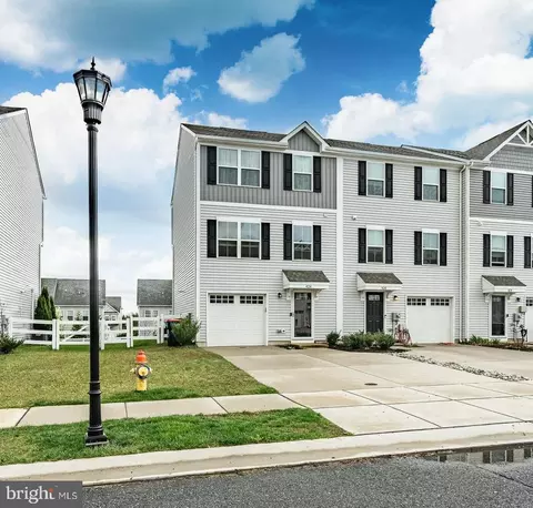 424 Sitka Spruce Ln, Townsend, DE 19734