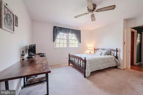 Bedroom - 31 Blue Jay Dr, Newark, DE 19713 photo 3 of 7
