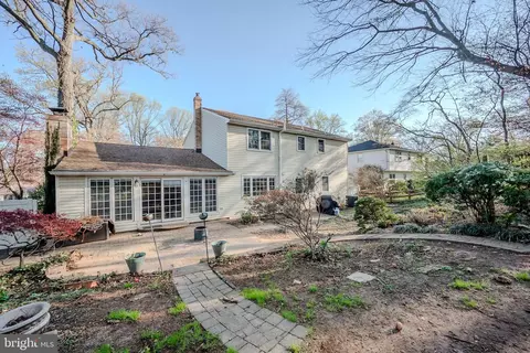 Exterior - 31 Blue Jay Dr, Newark, DE 19713 photo 5 of 5