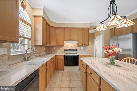 Kitchen - 117 Citation Dr, Bear, DE 19701 photo 2 of 3