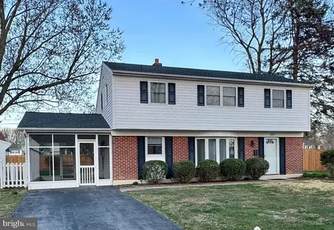 1002 Mistover Ln, Newark, DE 19713