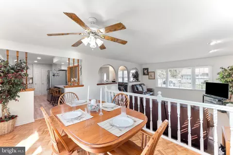 Dining - 120 Pheasant Ln, Newark, DE 19713 photo 3 of 3