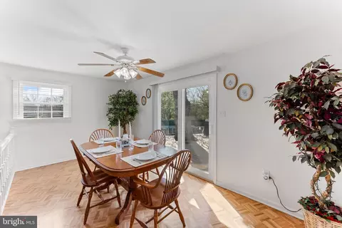 Dining - 120 Pheasant Ln, Newark, DE 19713 photo 2 of 3