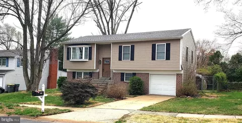 403 Hudson Dr, Newark, DE 19711