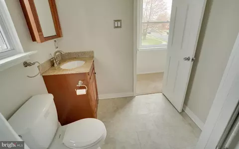 Entry Way - 32 Southbridge Rd, Bear, DE 19701 photo 19 of 19