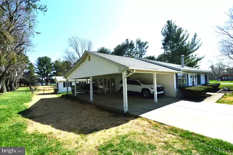 990 Caldwell Corner Rd, Townsend, DE 19734 photo 4