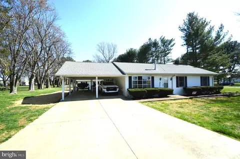 990 Caldwell Corner Rd, Townsend, DE 19734 photo 2