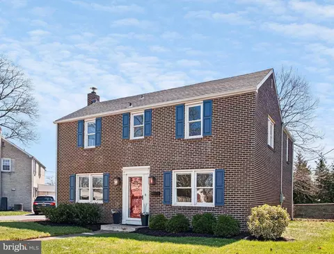 252 Sandra Rd, Wilmington, DE 19803