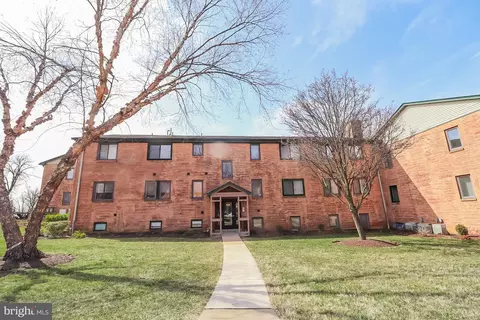8503 Park Ct, Wilmington, DE 19802