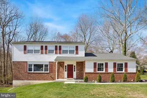 12 Short Dr, Wilmington, DE 19810