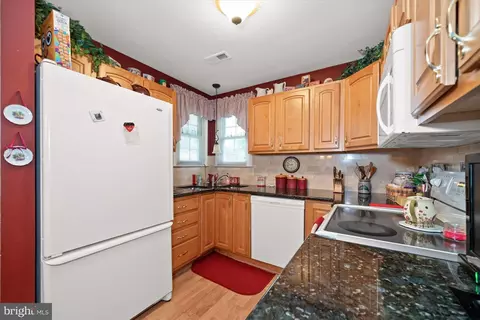Kitchen - 101 Belltown Ter, Bear, DE 19701 photo 2 of 4