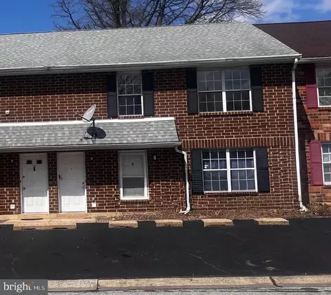 8 Baylis St, New Castle, DE 19720