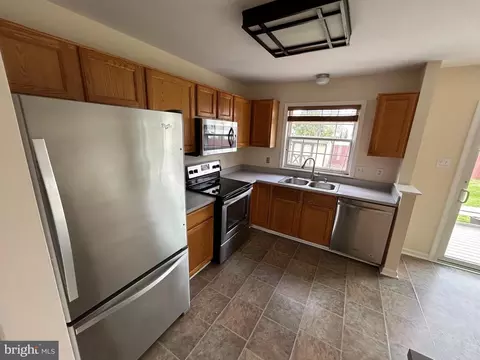 87 E Violette Dr, New Castle, DE 19720 photo 7