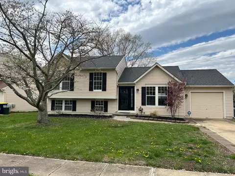 87 E Violette Dr, New Castle, DE 19720