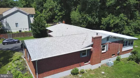 211 Emelia Dr, Bear, DE 19701 photo 2