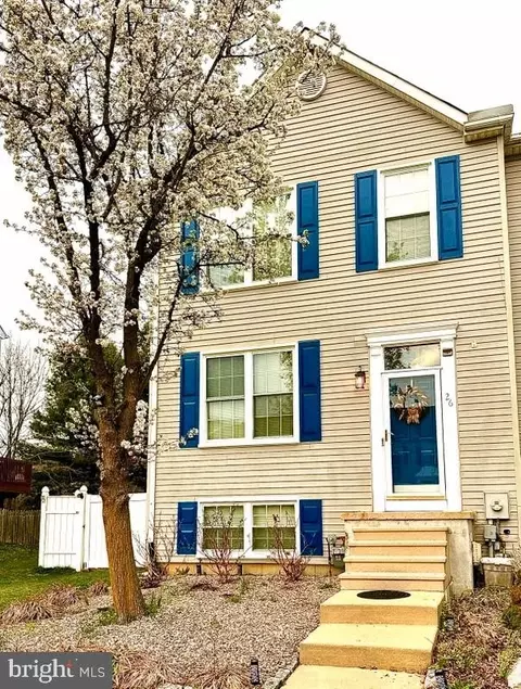 26 Chambord Dr, Newark, DE 19702
