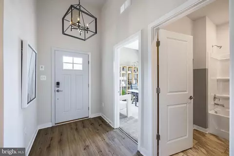 Entry Way - 2705 Tea Tree Ln, Middletown, DE 19709 photo 2 of 12