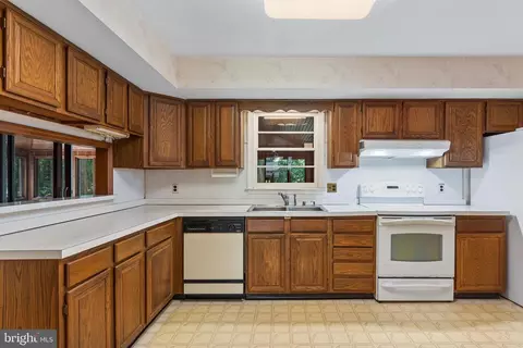 Kitchen - 316 Caravel Dr, Bear, DE 19701 photo 4 of 4