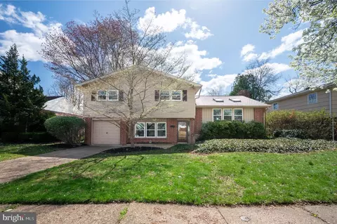 2120 Coventry Dr, Wilmington, DE 19810