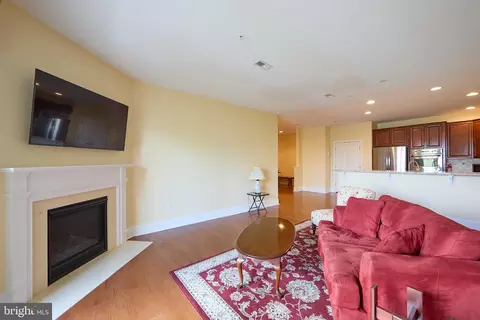 Living - 113 E Unit E Main St #316, Newark, DE 19711 photo 1 of 3