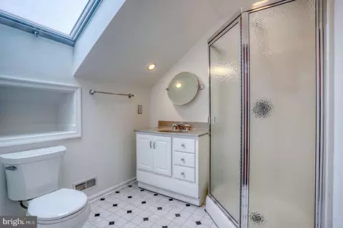 Bath - 113 Megan Dr, Bear, DE 19701 photo 2 of 3
