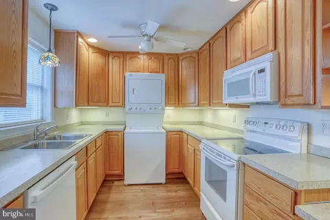 Kitchen - 113 Megan Dr, Bear, DE 19701 photo 4 of 4