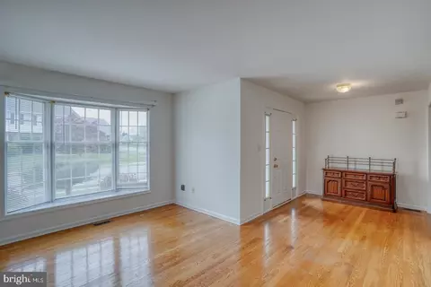 Living - 113 Megan Dr, Bear, DE 19701 photo 1 of 7