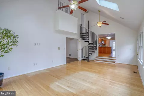 Living - 113 Megan Dr, Bear, DE 19701 photo 6 of 7