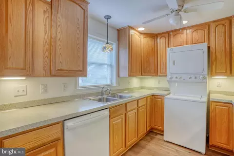 Kitchen - 113 Megan Dr, Bear, DE 19701 photo 3 of 4