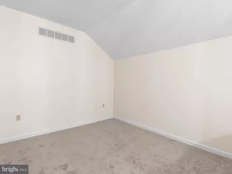 Bedroom - 56 Highland Cir, Newark, DE 19713 photo 4 of 4