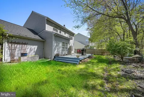 Exterior - 211 Dunsmore Dr, Newark, DE 19713 photo 4 of 4