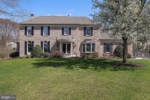 5 Hylie Ct, Newark, DE 19711