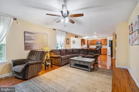 122 Abbigail Xing, Townsend, DE 19734 photo 5