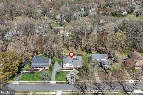 2623 Longwood Dr, Wilmington, DE 19810