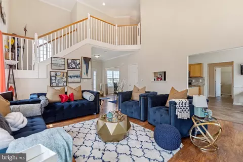 Living - 17 Brook Ramble Ln, Townsend, DE 19734 photo 1 of 1