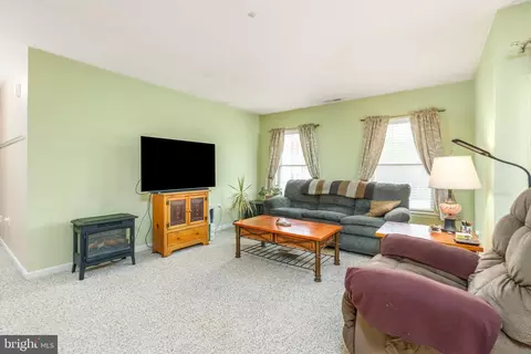 Living - 1305 Independence Way, Newark, DE 19713 photo 1 of 2