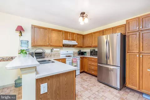 Kitchen - 1305 Independence Way, Newark, DE 19713 photo 1 of 2